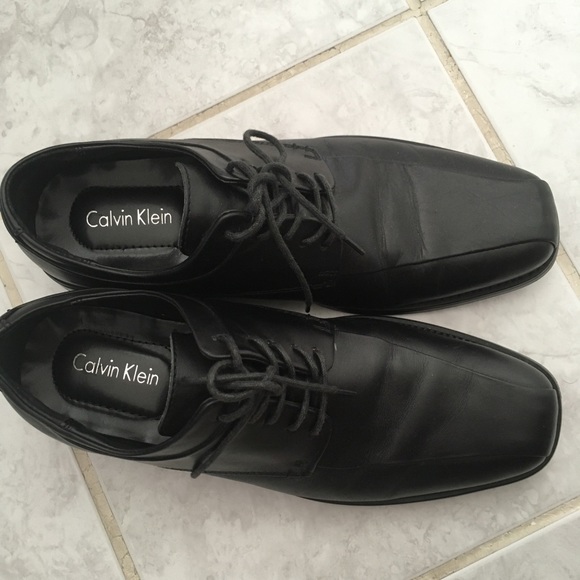 Men’s Calvin Klein Black Leather Dress Shoe main image 12